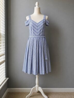 ✨ White House Black Market Striped Dress – Size 0 (100% Cotton)